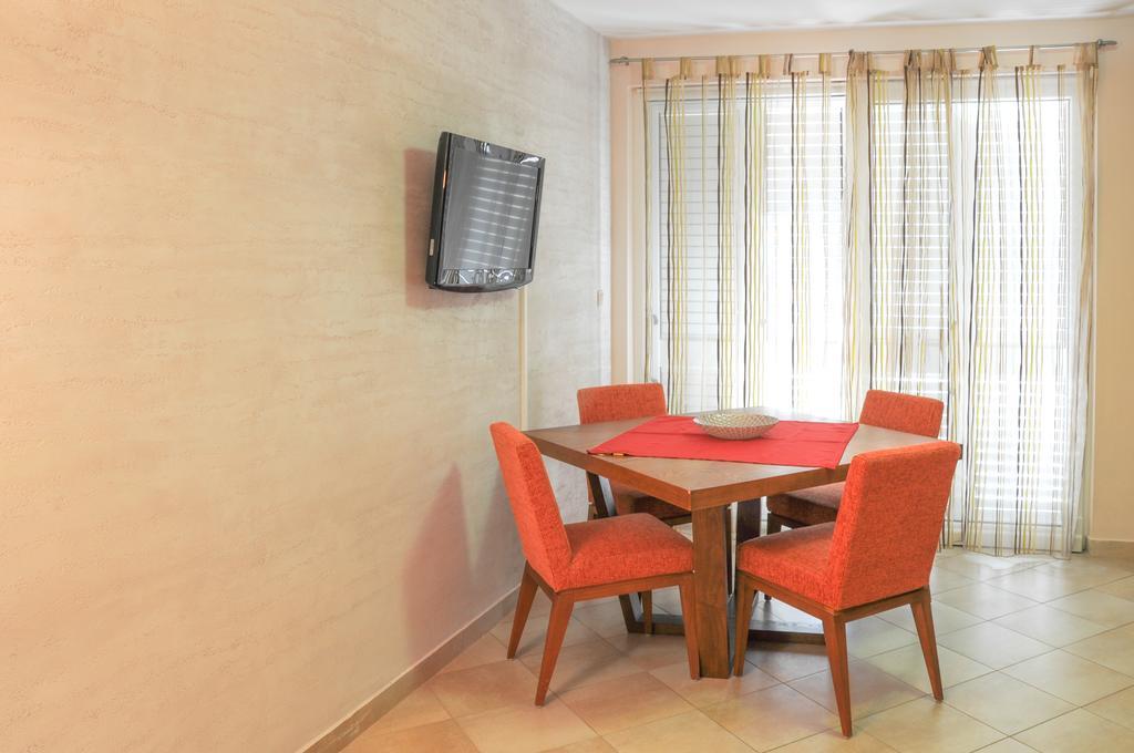 Apartments Lila Aurea Petrovac Habitación foto